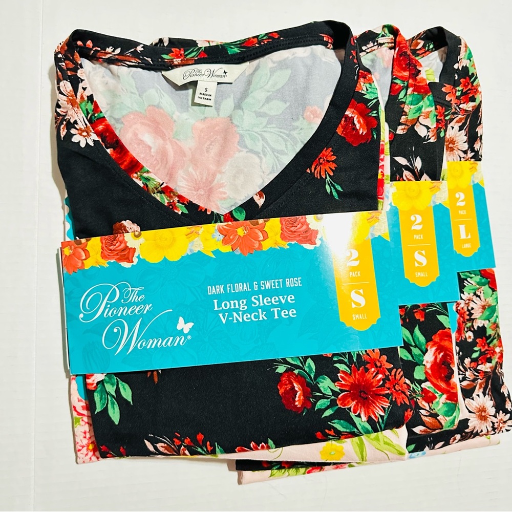 The Pioneer Woman 3/4 Sleeves T-shirts Sweet Rose & Dark Floral NEW - Picture 6 of 6